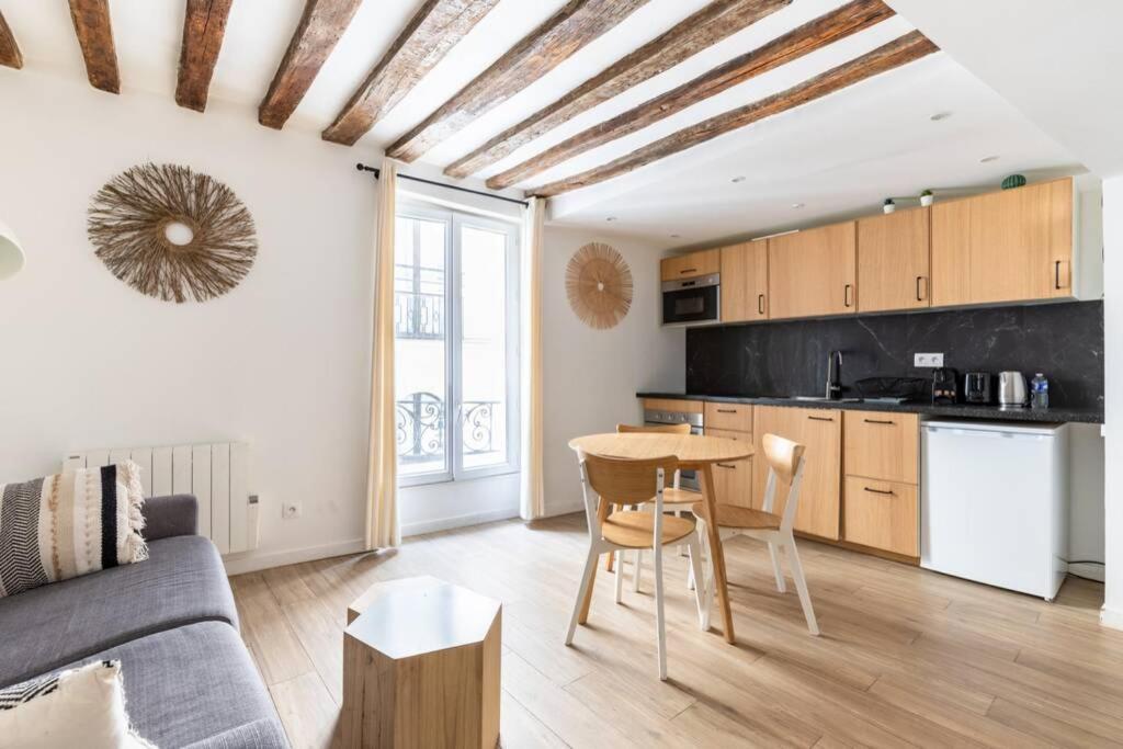 Appartement Grands Boulevards - 21 - Paris Luaran gambar